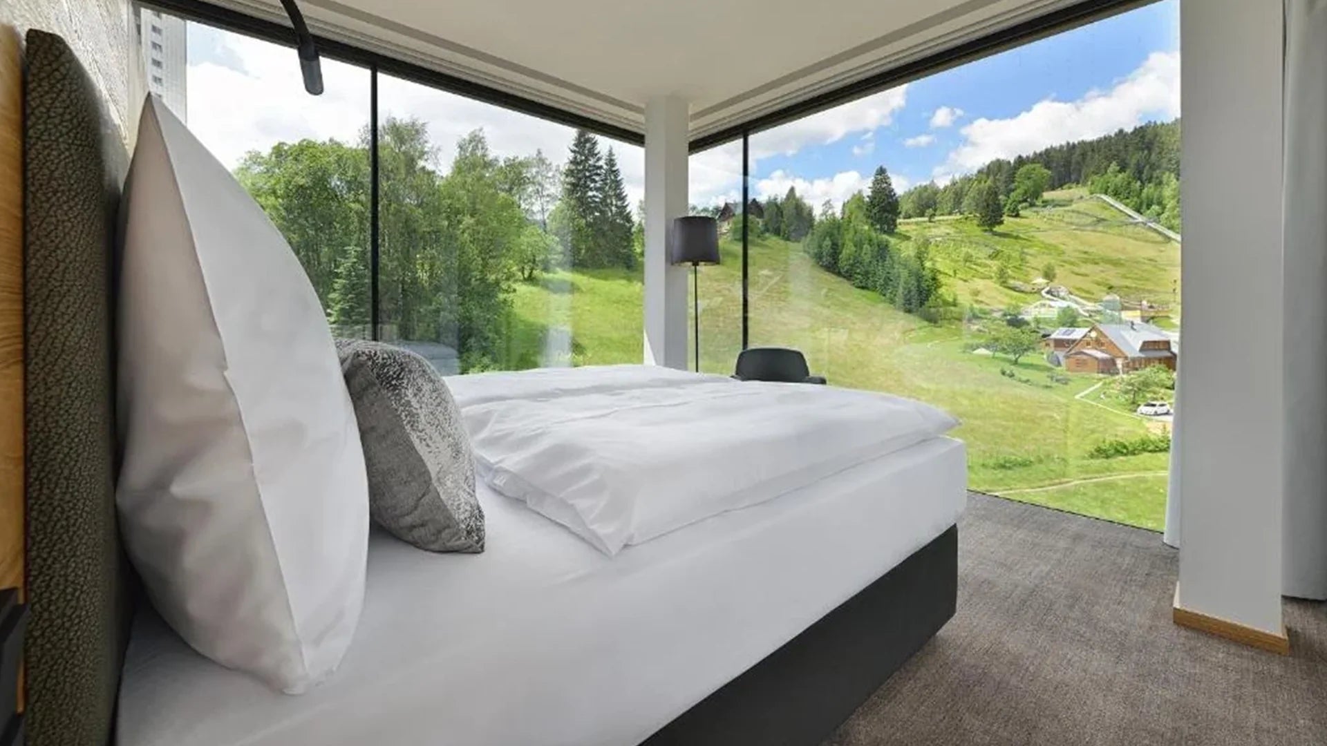 UNAR Hotel Bed Specification: What Defines a Professional Hospitality Bed